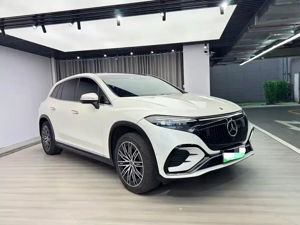 Mercedes-Benz EQS SUV — фото 7