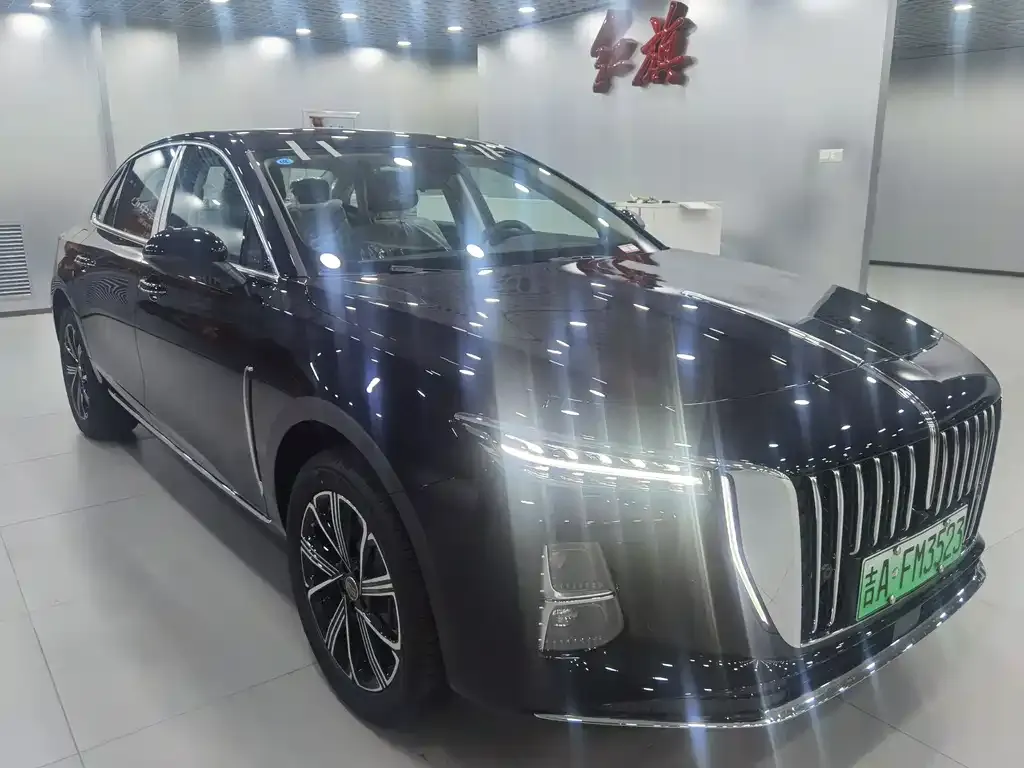 Hongqi H5 PHEV — фото 3