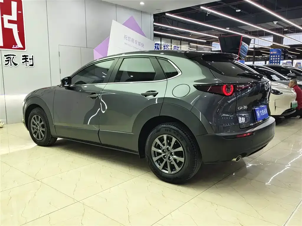 Mazda CX-30 — фото 6