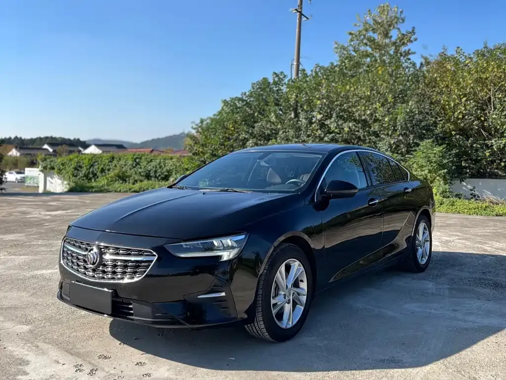 Buick Regal — фото 1