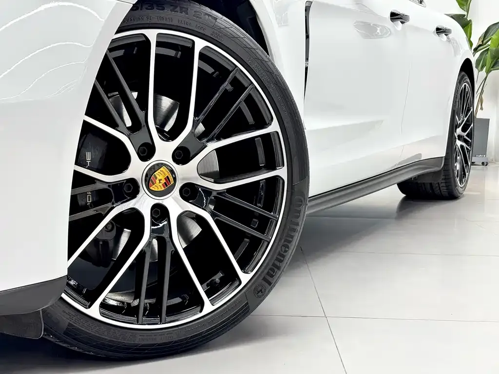 Porsche Panamera — фото 10