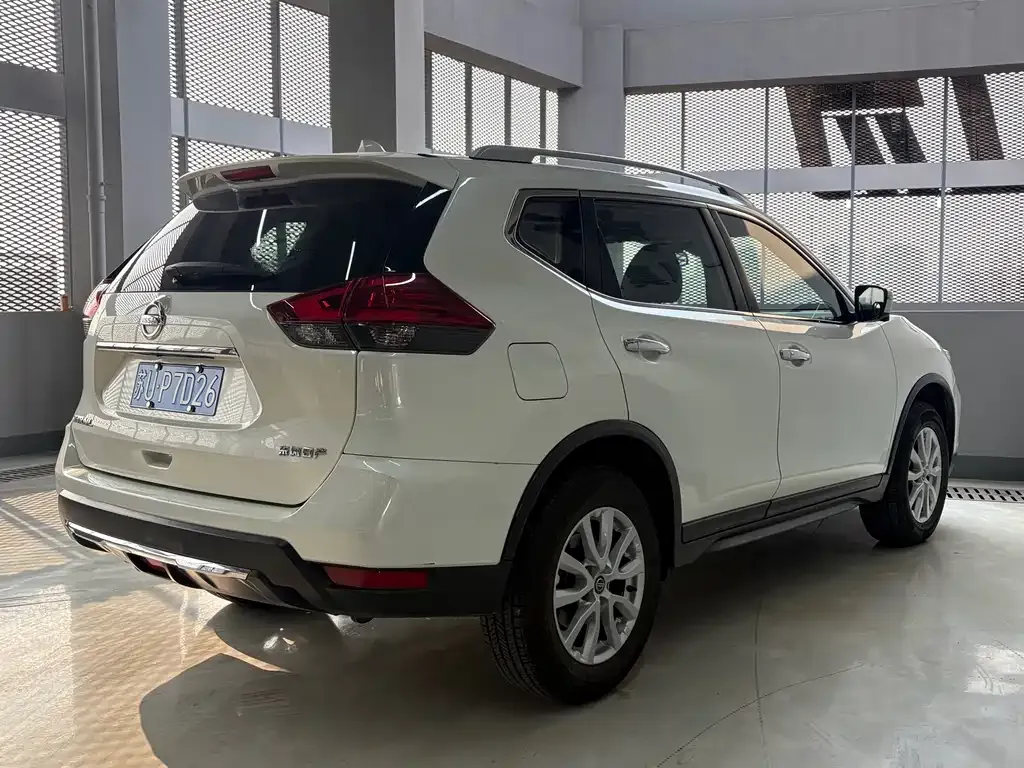 Nissan X-Trail — фото 3