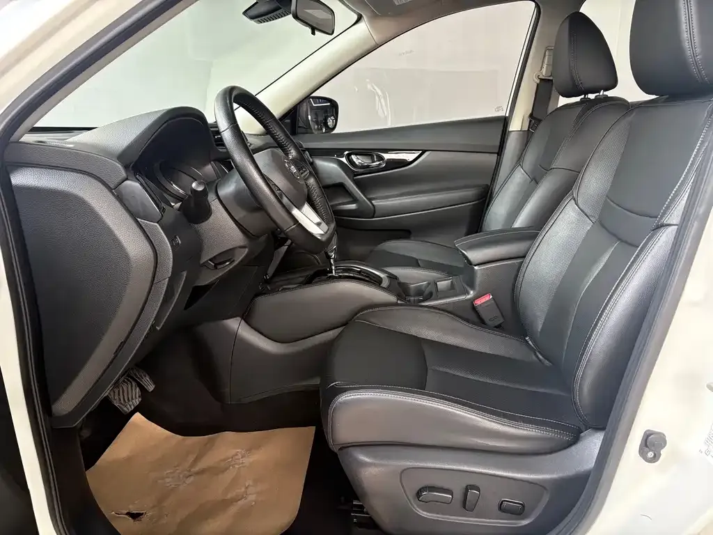 Nissan X-Trail — фото 10