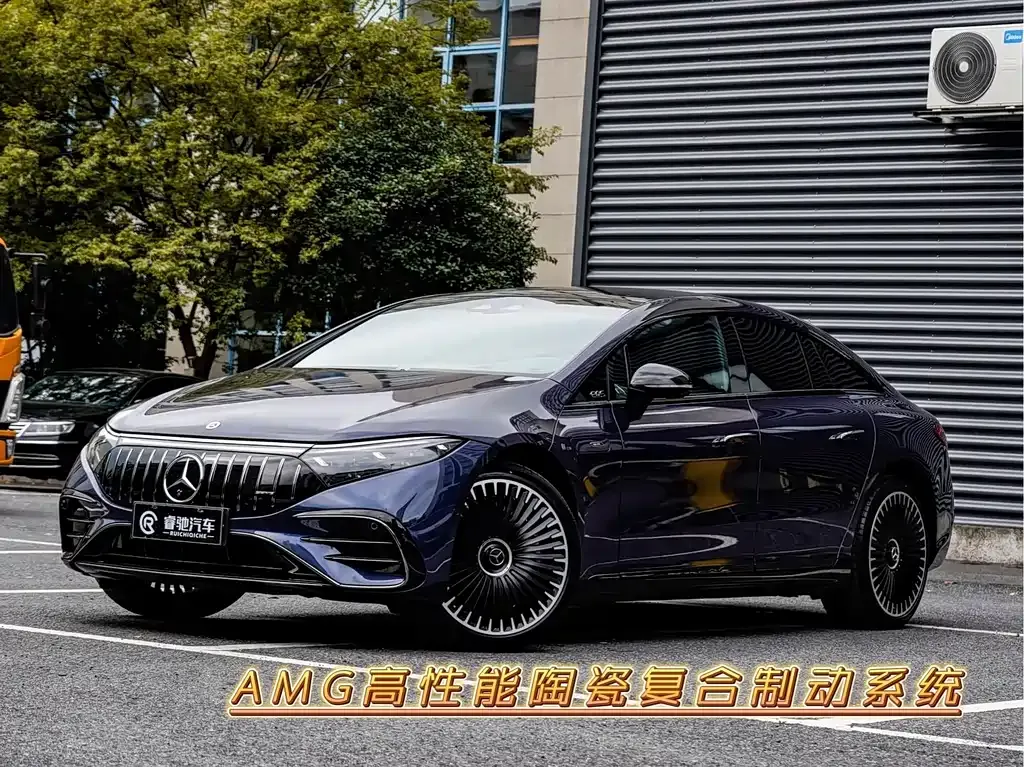Mercedes-Benz EQS AMG — фото 1