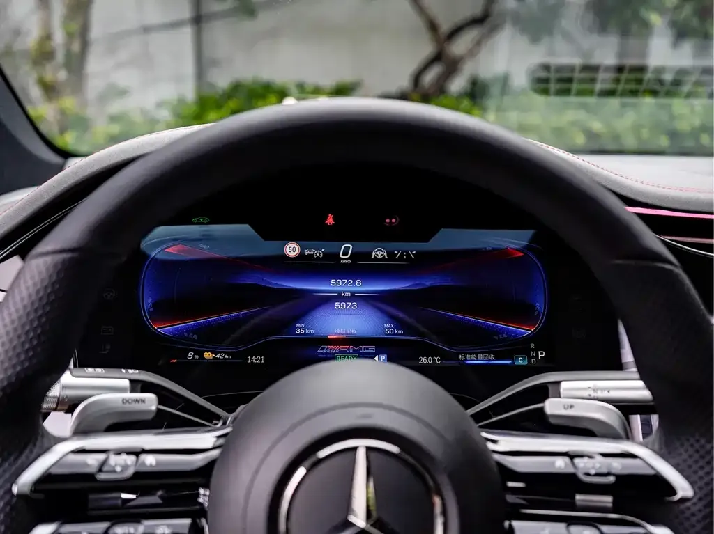 Mercedes-Benz EQS AMG — фото 2