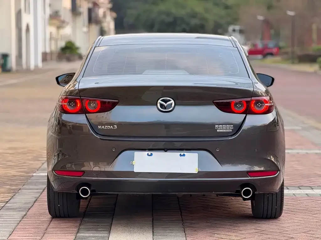 Mazda 3 Axela — фото 4