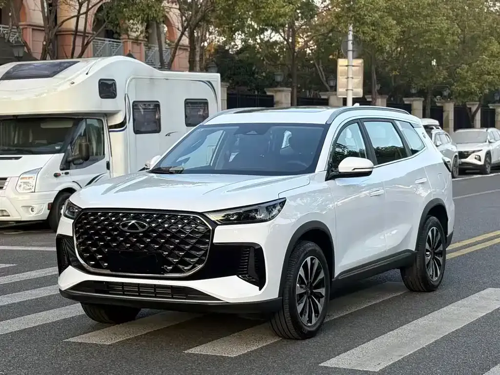 Chery Tiggo 8 PLUS — фото 1