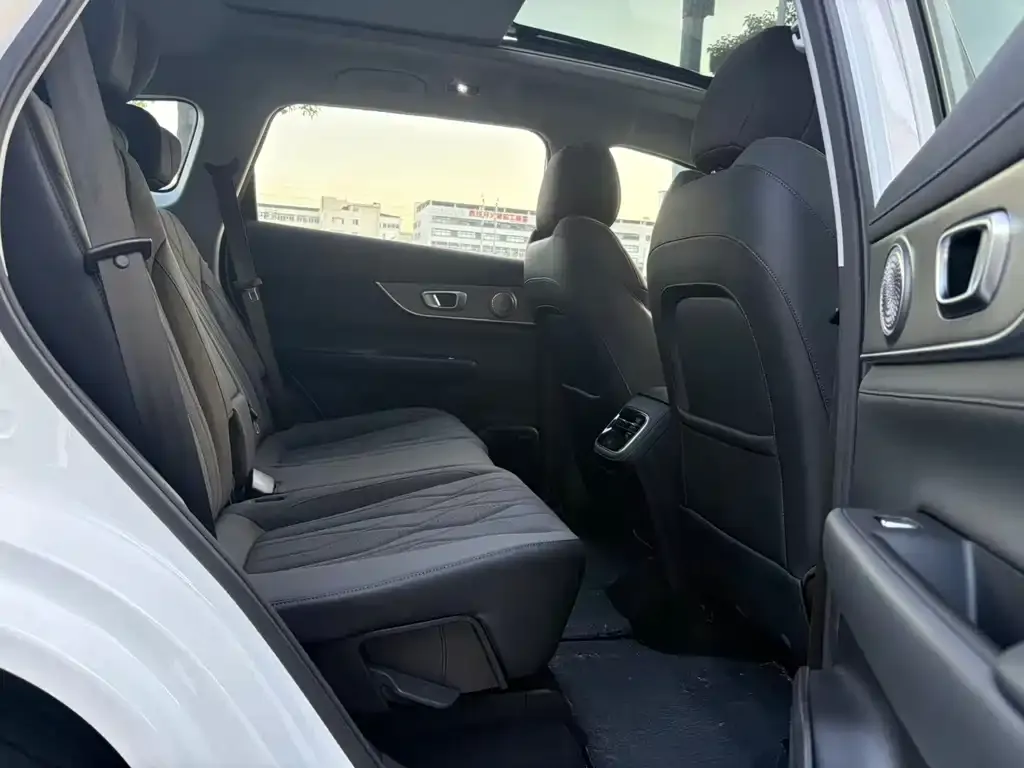 Chery Tiggo 8 PLUS — фото 7