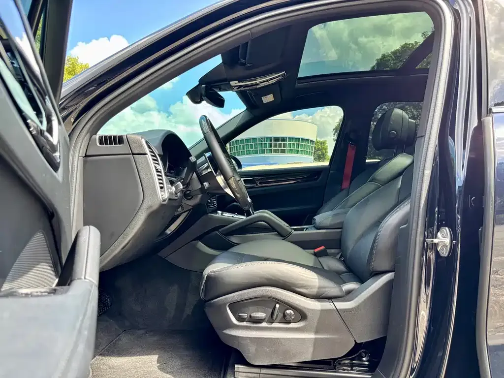 Porsche Cayenne Hybrid — фото 3