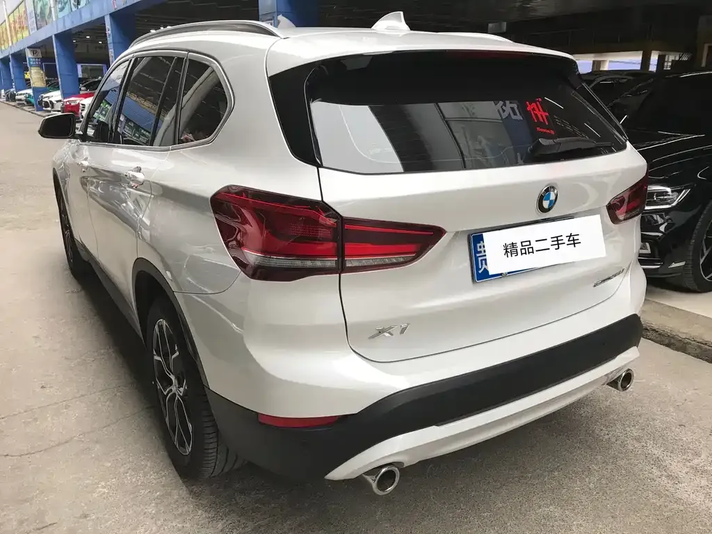 BMW X1 — фото 4
