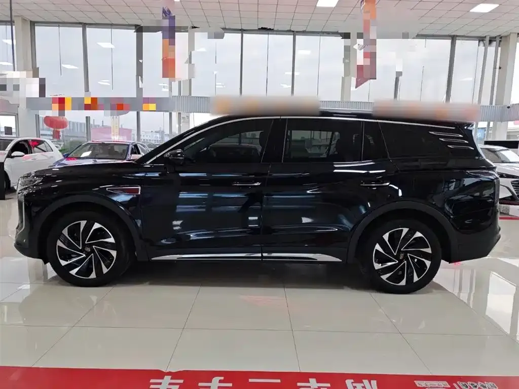 Hongqi HS7 PHEV — фото 2