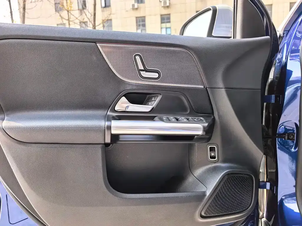 Mercedes-Benz GLA — фото 5