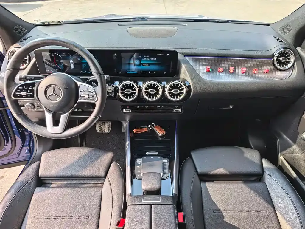 Mercedes-Benz GLA — фото 7
