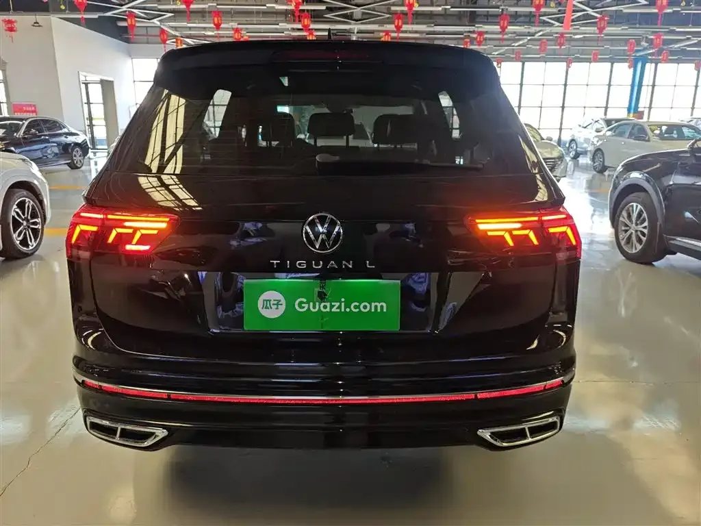 Volkswagen Tiguan L — фото 8