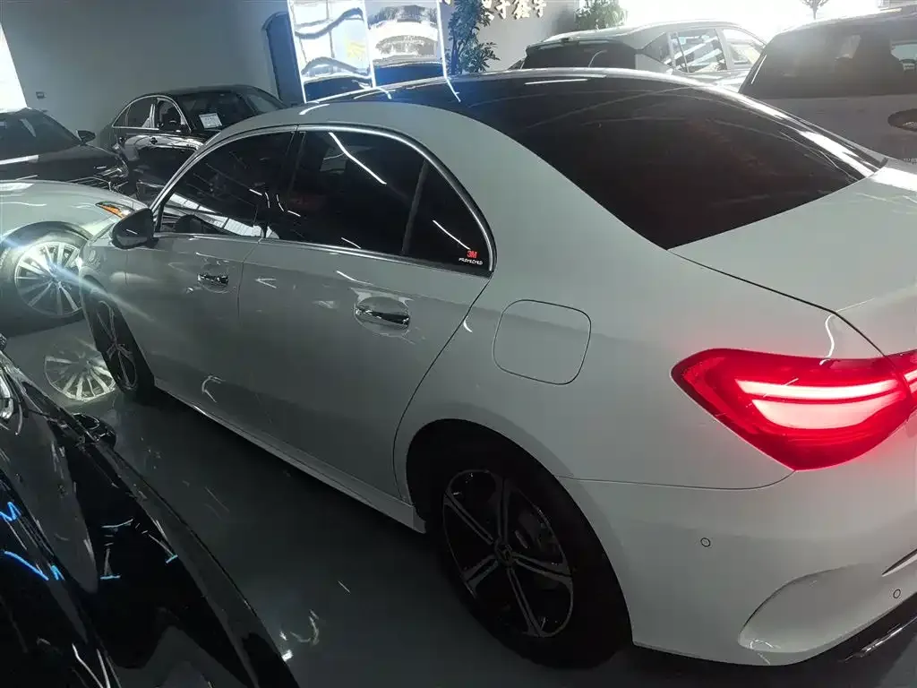 Mercedes-Benz A-Class — фото 10