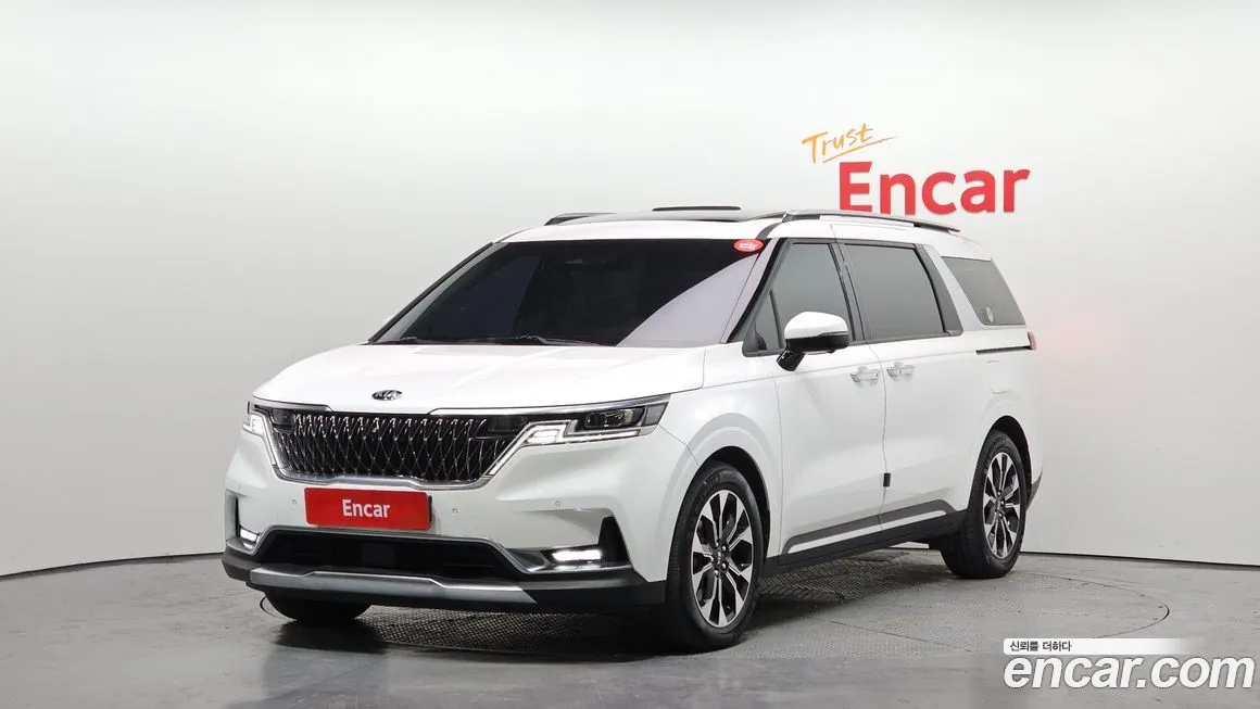 Kia Carnival — фото 1