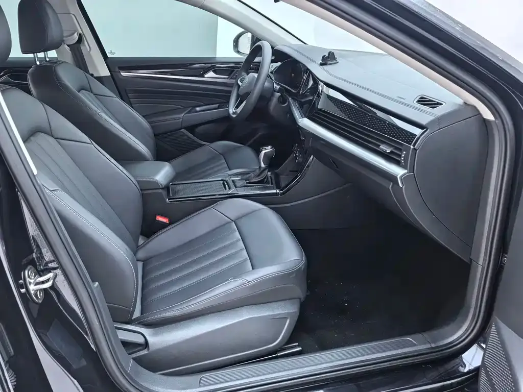 Volkswagen Passat — фото 7