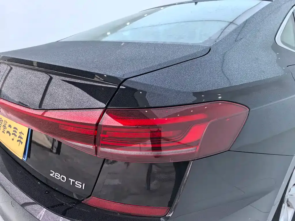 Volkswagen Passat — фото 9