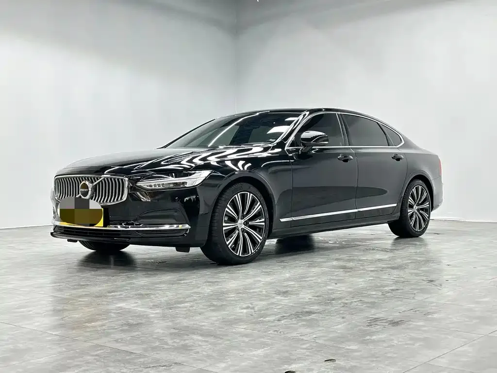Volvo S90 — фото 1
