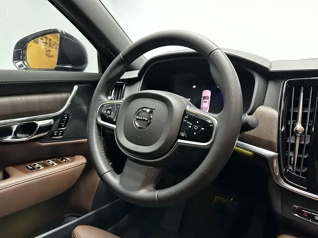 Volvo S90 — фото 4