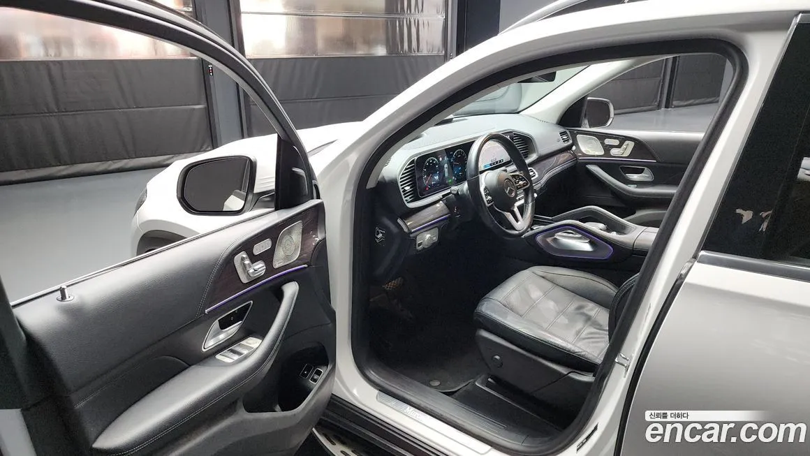 Mercedes-Benz GLE-Class — фото 10