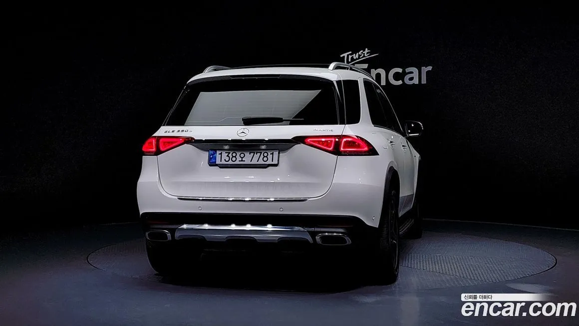 Mercedes-Benz GLE-Class — фото 4