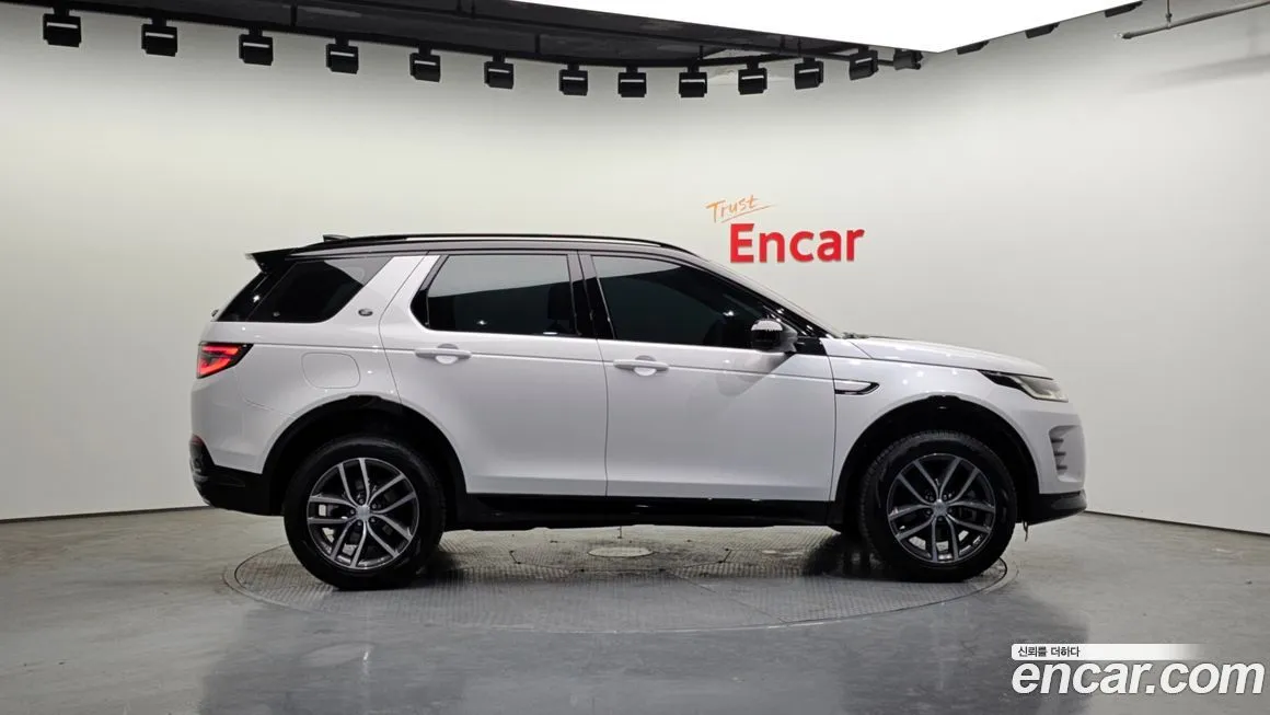 Land Rover Discovery Sport — фото 6