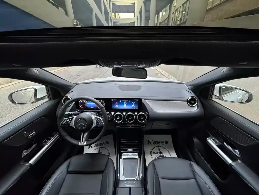 Mercedes-Benz GLA — фото 8