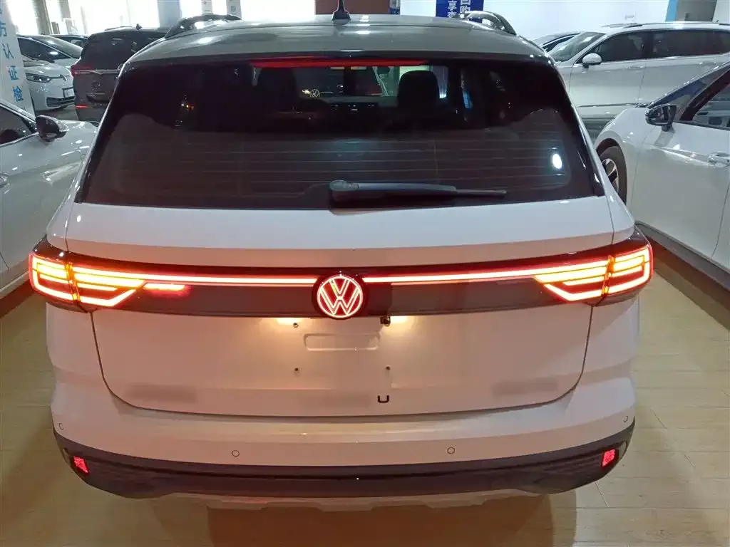 Volkswagen Tharu — фото 6