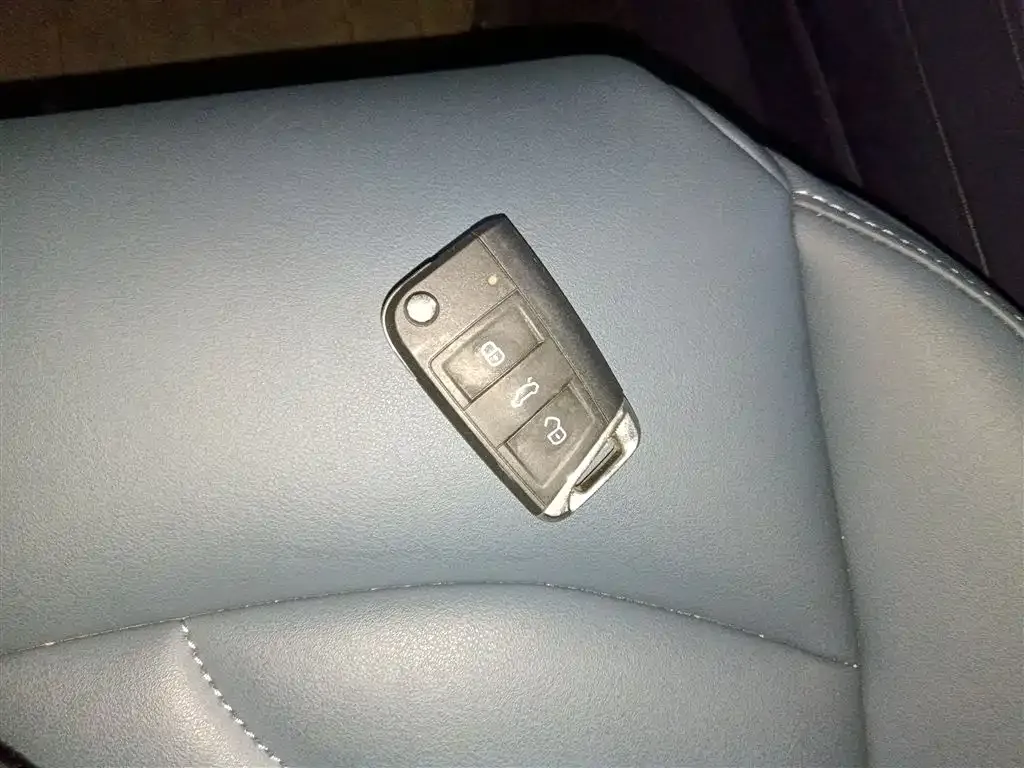 Volkswagen Tharu — фото 9