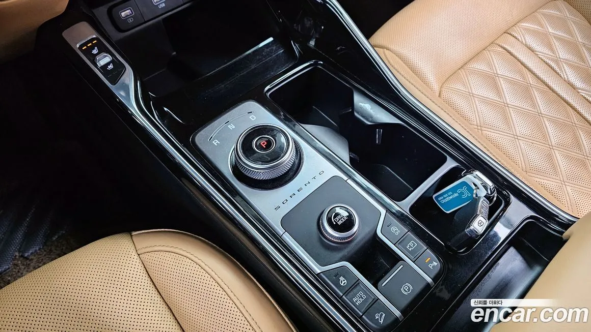 Kia Sorento — фото 9