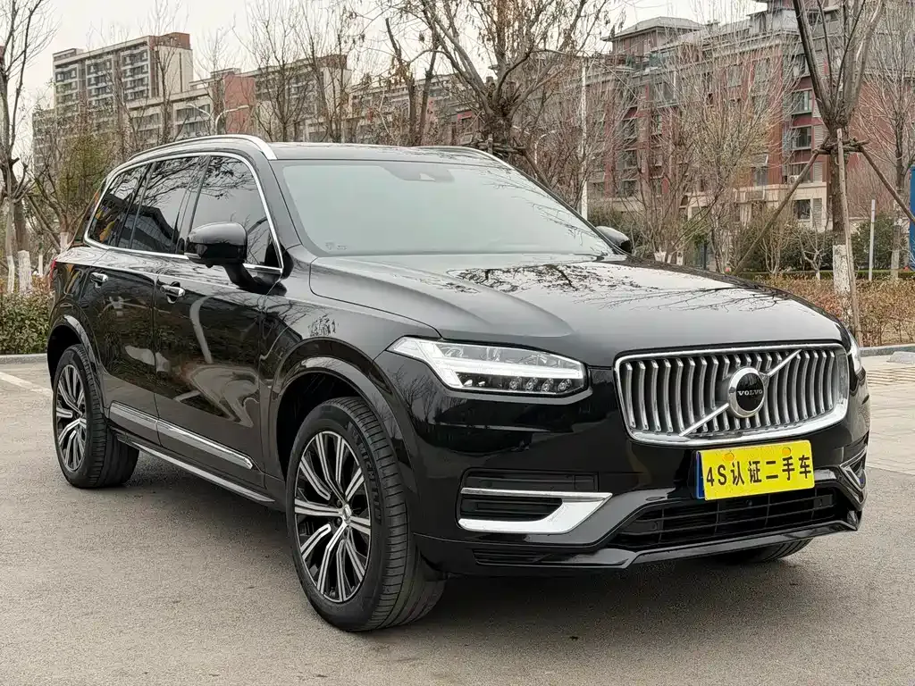 Volvo XC90 — фото 10