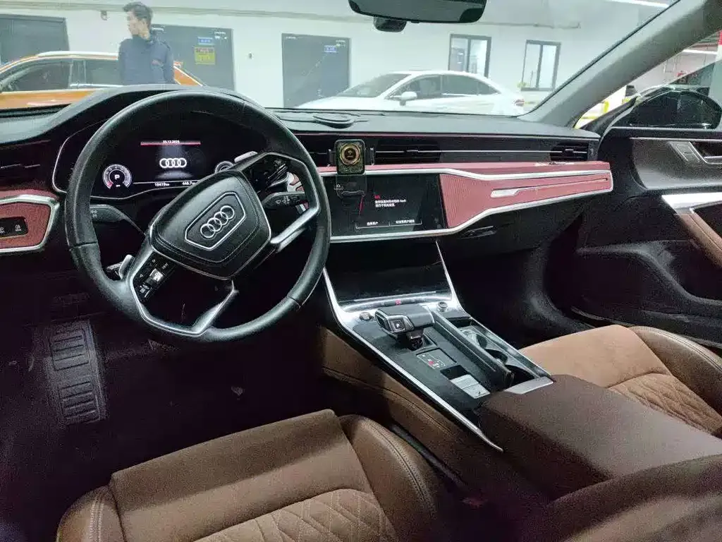 Audi A7L — фото 4