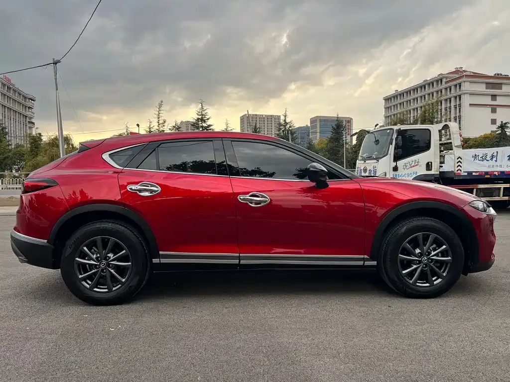 Mazda CX-4 — фото 3