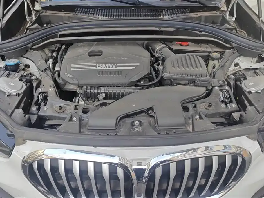 BMW X1 — фото 10