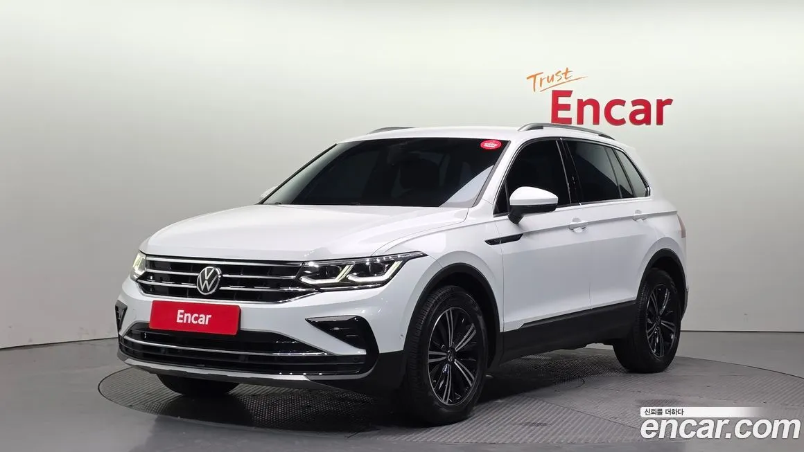 Volkswagen Tiguan — фото 1