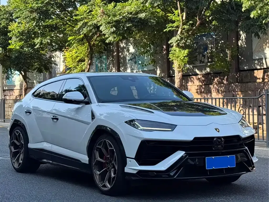 Lamborghini Urus — фото 6