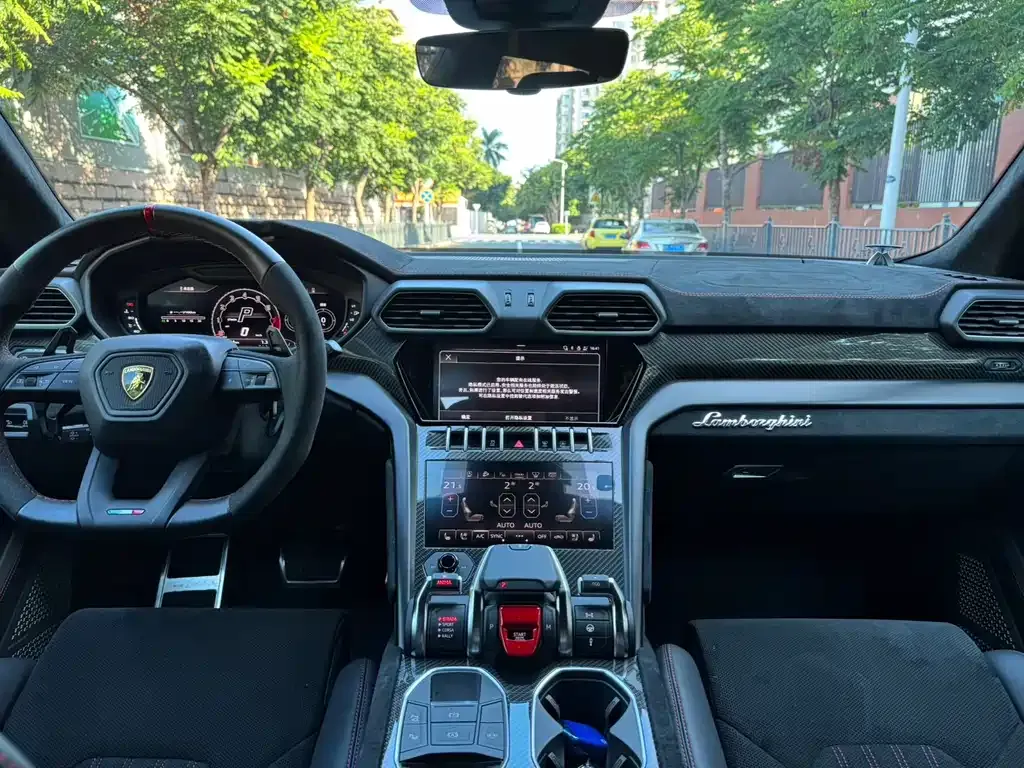 Lamborghini Urus — фото 7