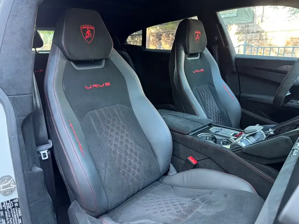 Lamborghini Urus — фото 8