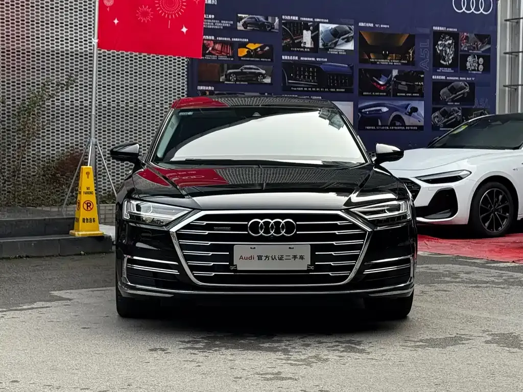 Audi A8 — фото 7