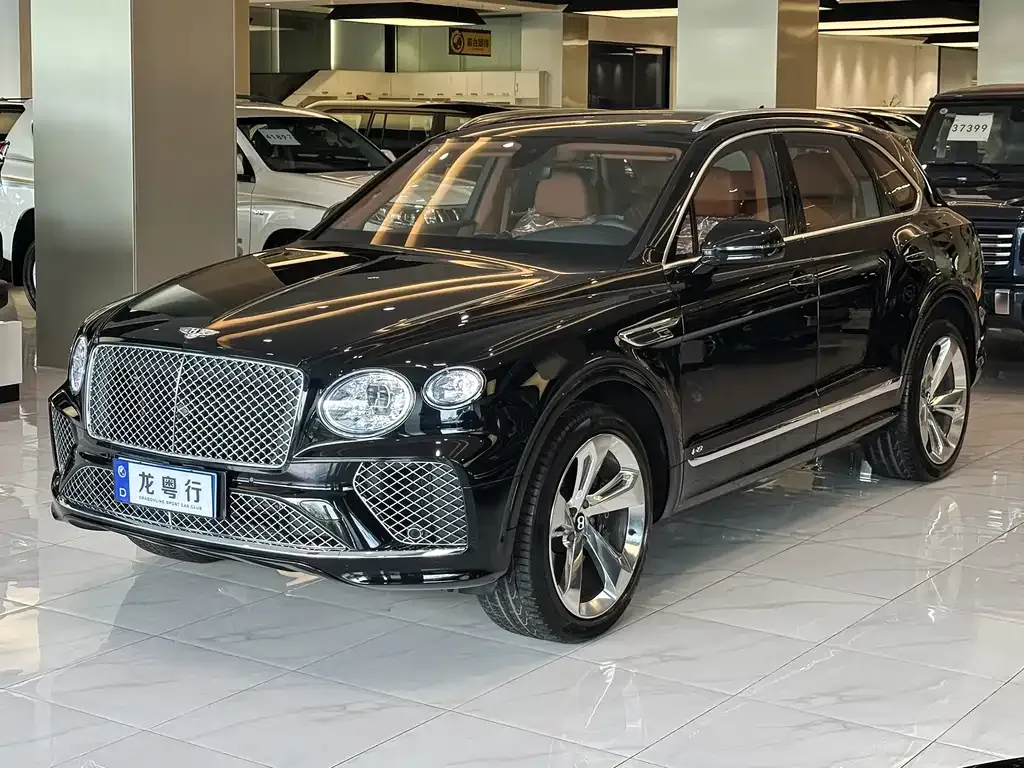 Bentley Bentayga — фото 1
