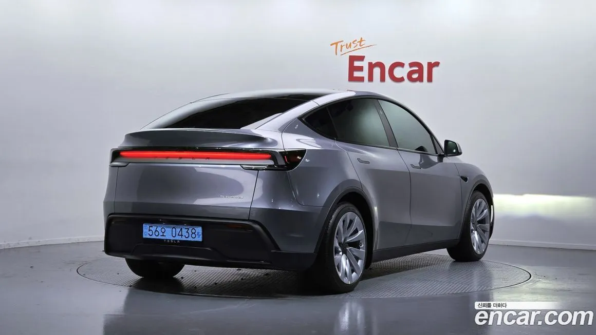 Tesla Model Y — фото 2
