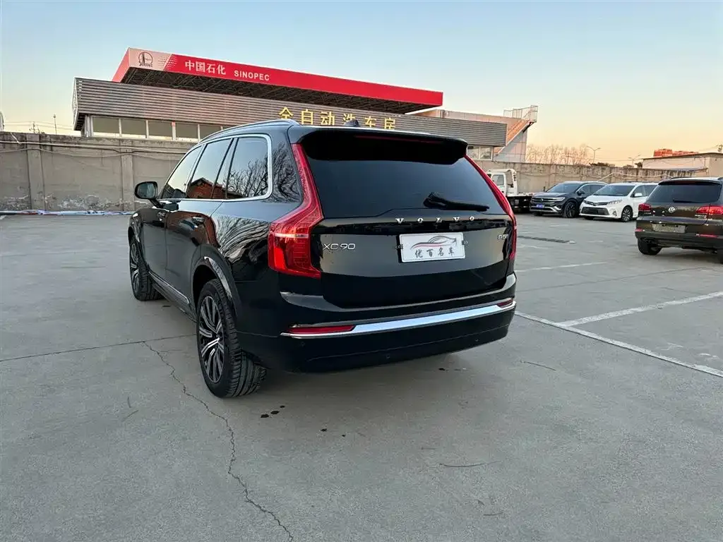 Volvo XC90 — фото 3