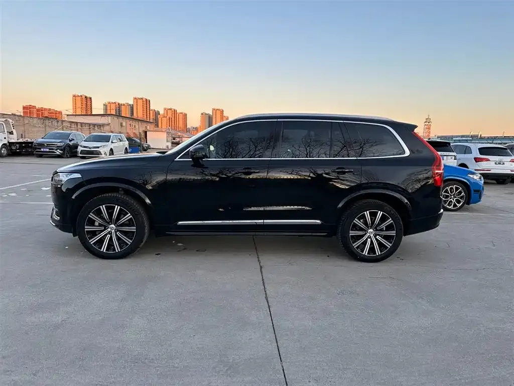 Volvo XC90 — фото 2