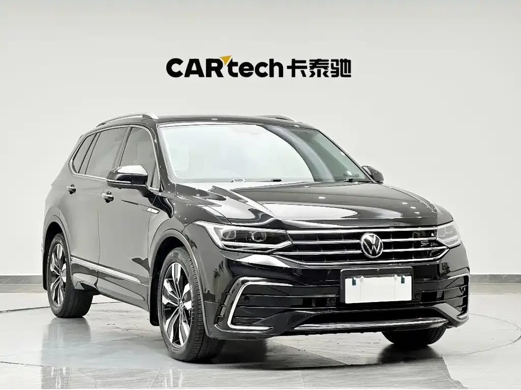 Volkswagen Tiguan L — фото 3