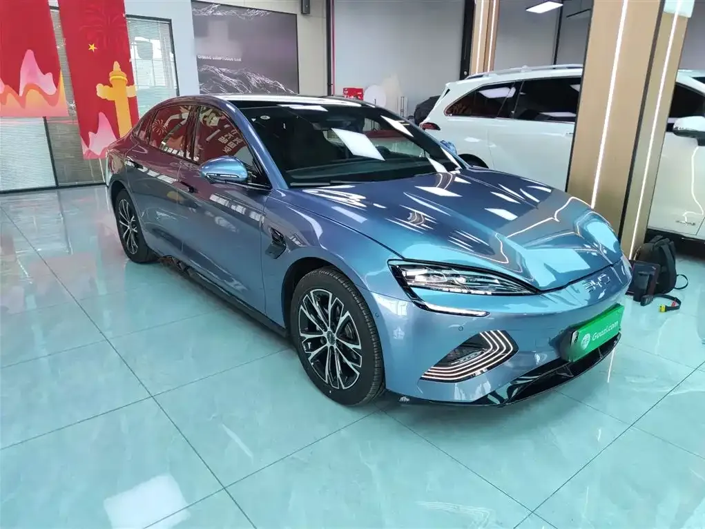 BYD Seal — фото 6