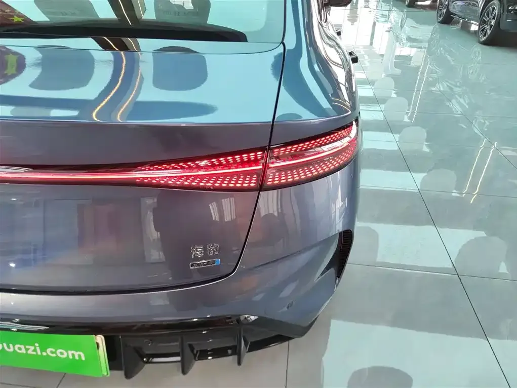 BYD Seal — фото 3