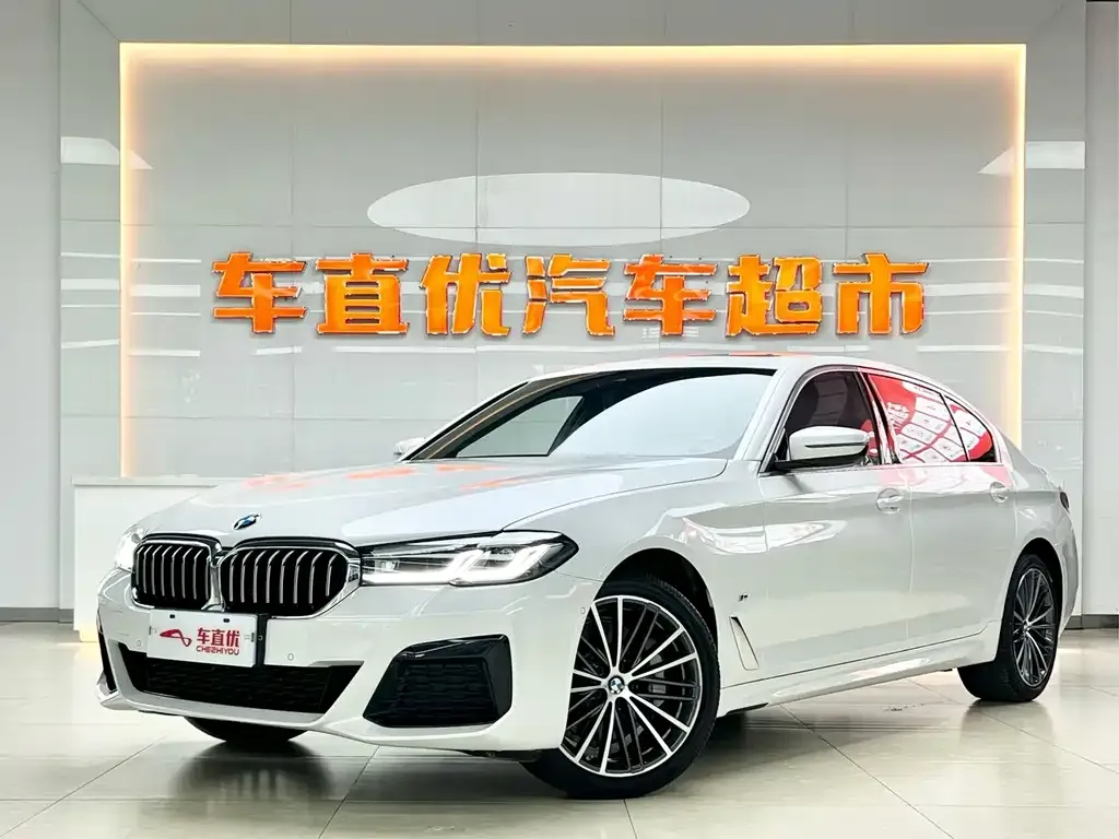 BMW 5 Series — фото 1