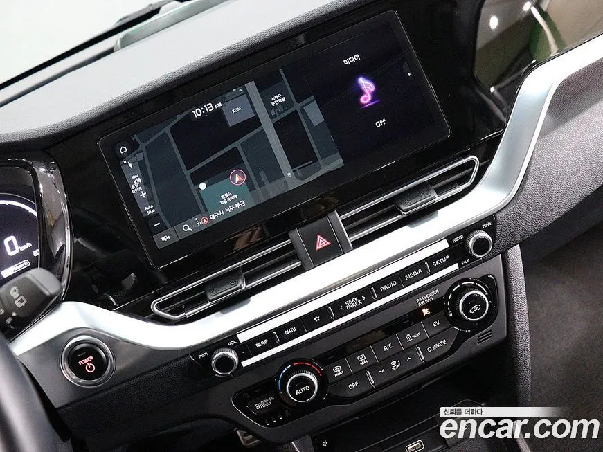 Kia Niro — фото 10