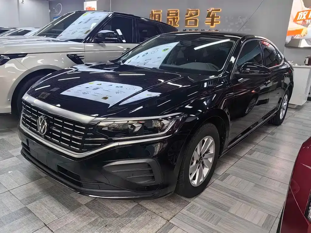 Volkswagen Passat — фото 1